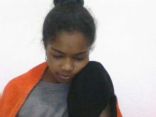 Phaniah1a live cam on BongaCams