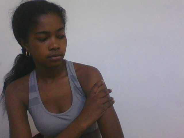 Phaniah1a live cam on BongaCams