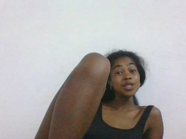 Phaniah1a live cam on BongaCams