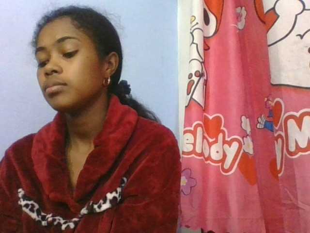 Phaniah1a live cam on BongaCams