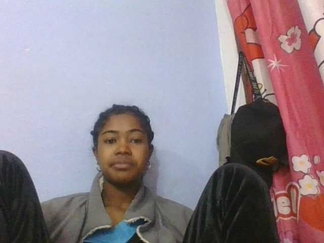 Phaniah1a live cam on BongaCams