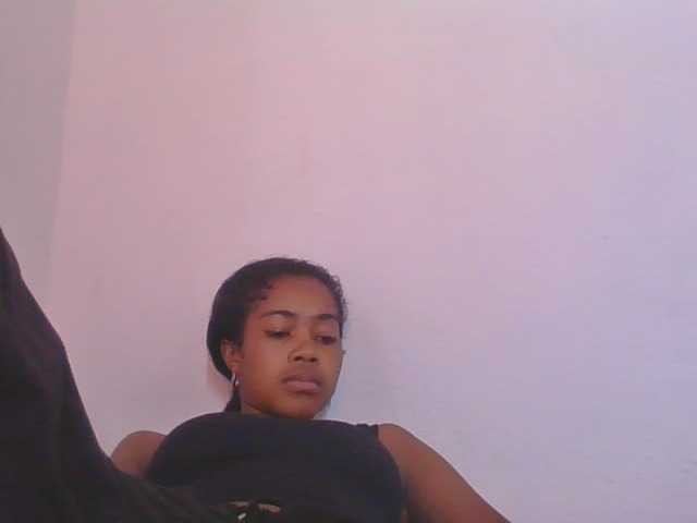 Phaniah1a live cam on BongaCams