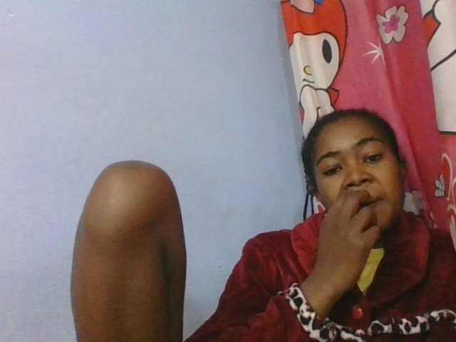 Phaniah1a live cam on BongaCams