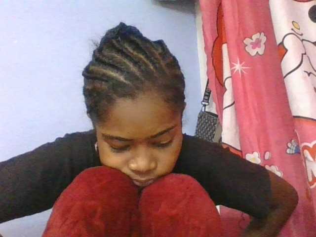 Phaniah1a live cam on BongaCams