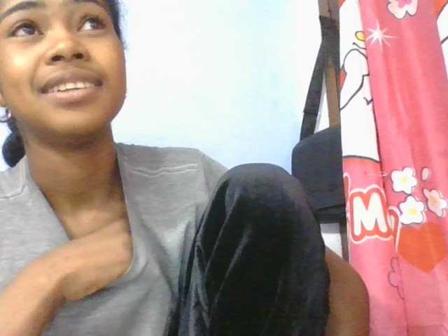 Phaniah1a live cam on BongaCams