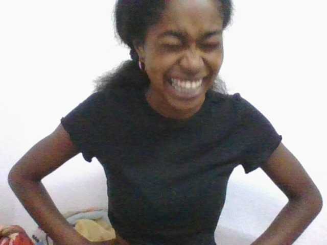 Phaniah1a live cam on BongaCams