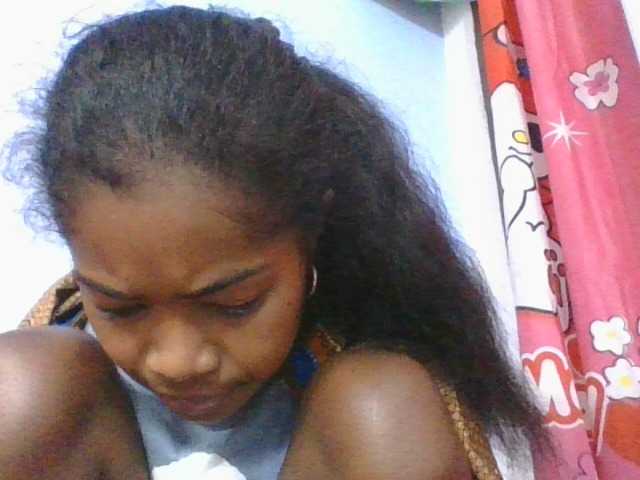 Phaniah1a live cam on BongaCams