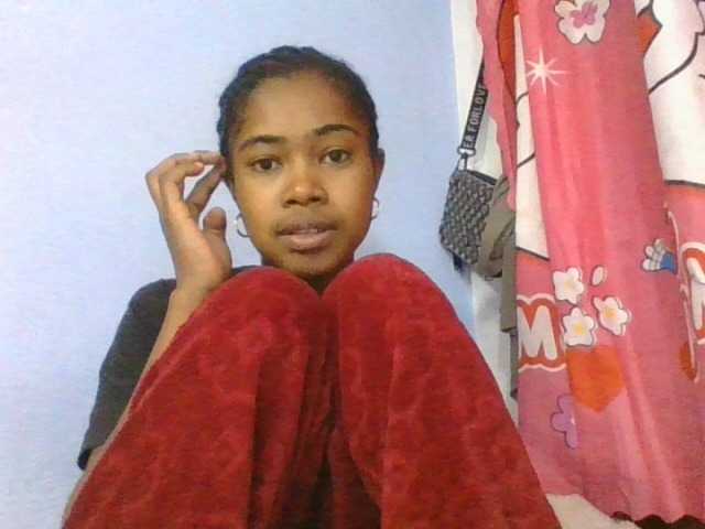 Phaniah1a live cam on BongaCams