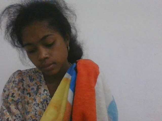Phaniah1a live cam on BongaCams