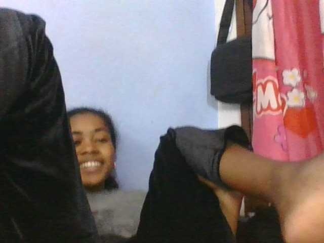 Phaniah1a live cam on BongaCams
