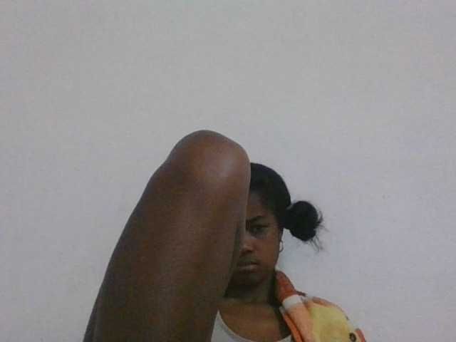 Phaniah1a live cam on BongaCams