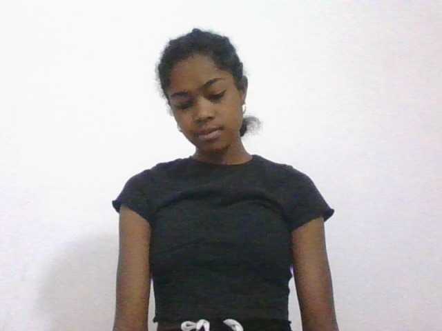 Phaniah1a live cam on BongaCams