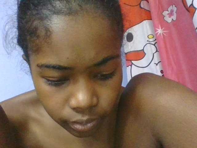 Phaniah1a live cam on BongaCams