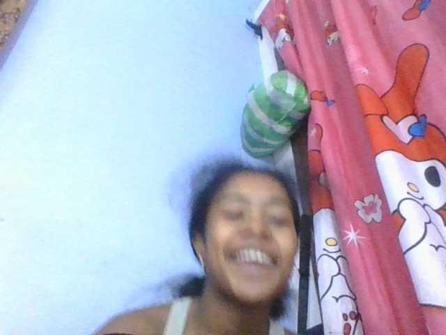 Phaniah1a live cam on BongaCams