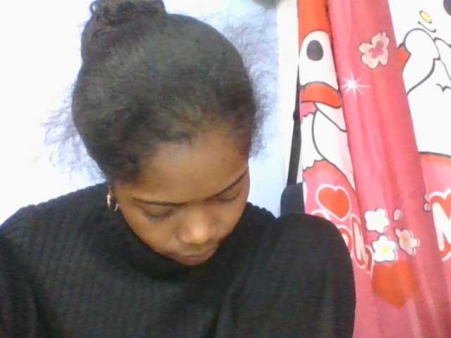 Phaniah1a live cam on BongaCams