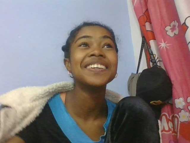 Phaniah1a live cam on BongaCams