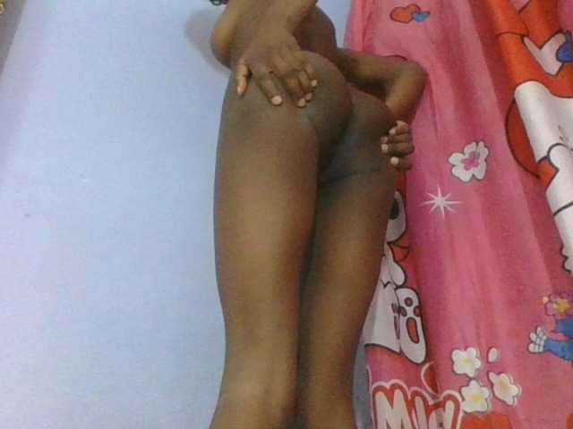 Phaniah1a live cam on BongaCams