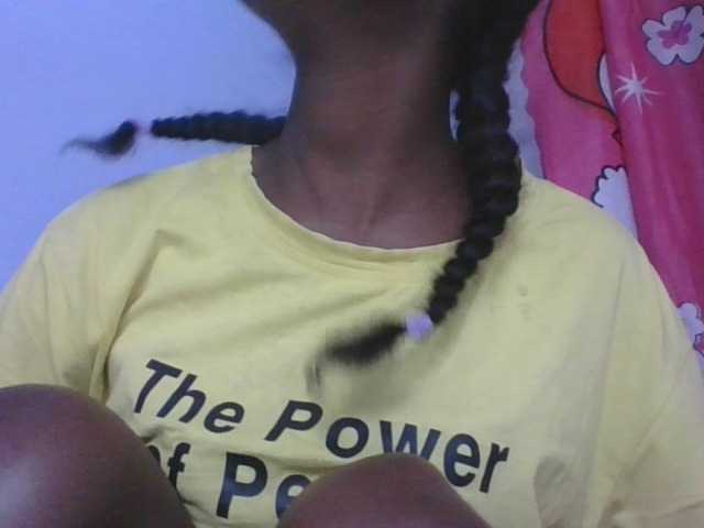 Phaniah1a live cam on BongaCams