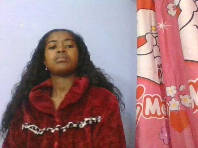 Phaniah1a live cam on BongaCams