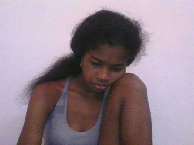 Phaniah1a live cam on BongaCams