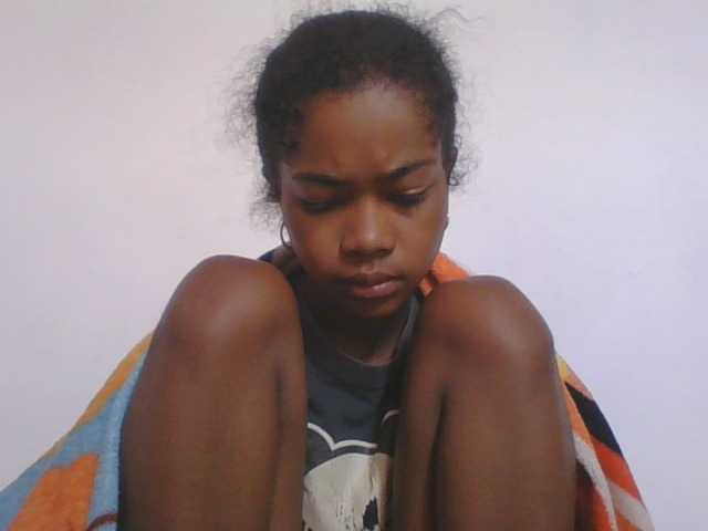 Phaniah1a live cam on BongaCams