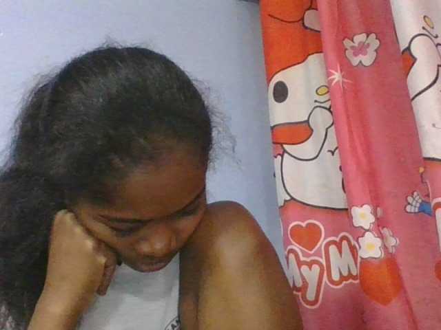 Phaniah1a live cam on BongaCams