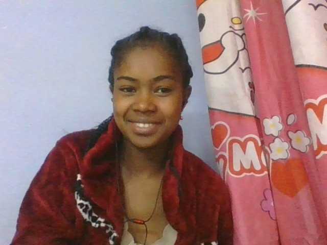 Phaniah1a live cam on BongaCams