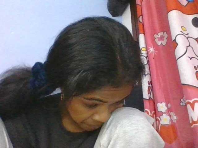 Phaniah1a live cam on BongaCams