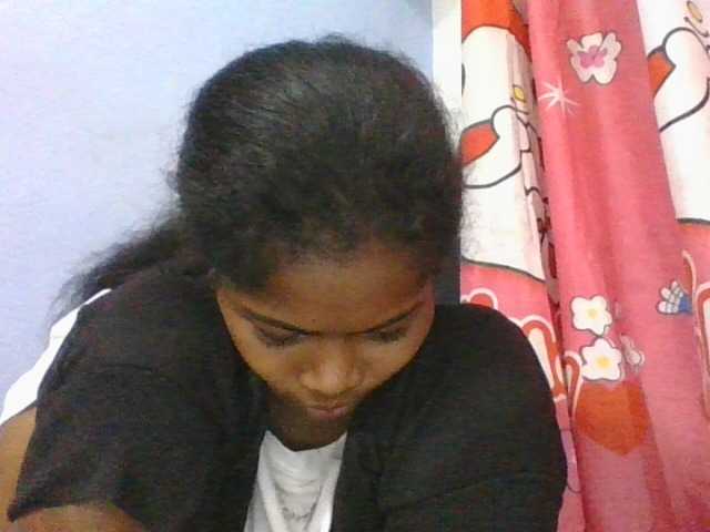 Phaniah1a live cam on BongaCams