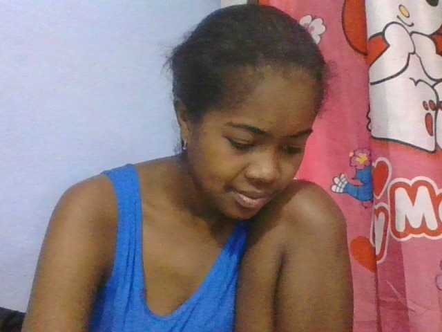 Phaniah1a live cam on BongaCams