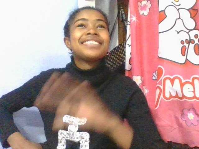 Phaniah1a live cam on BongaCams