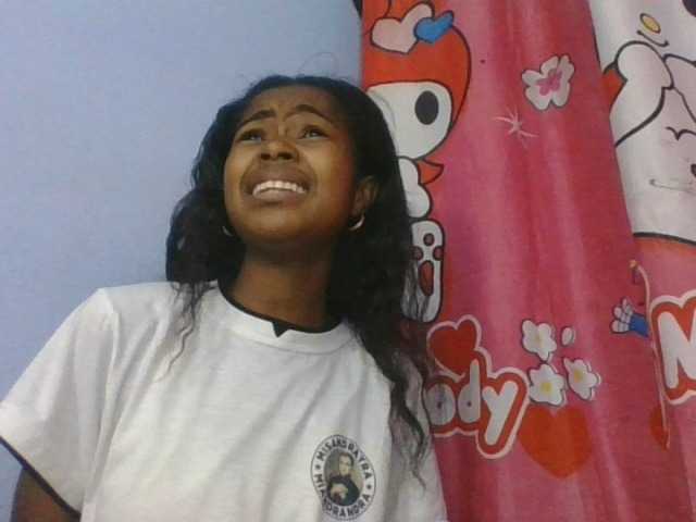 Phaniah1a live cam on BongaCams