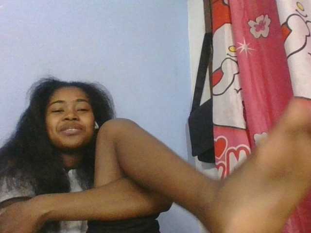 Phaniah1a live cam on BongaCams