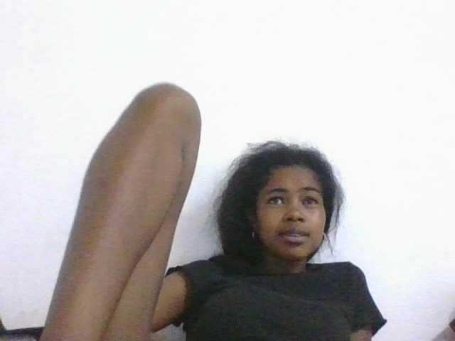 Phaniah1a live cam on BongaCams