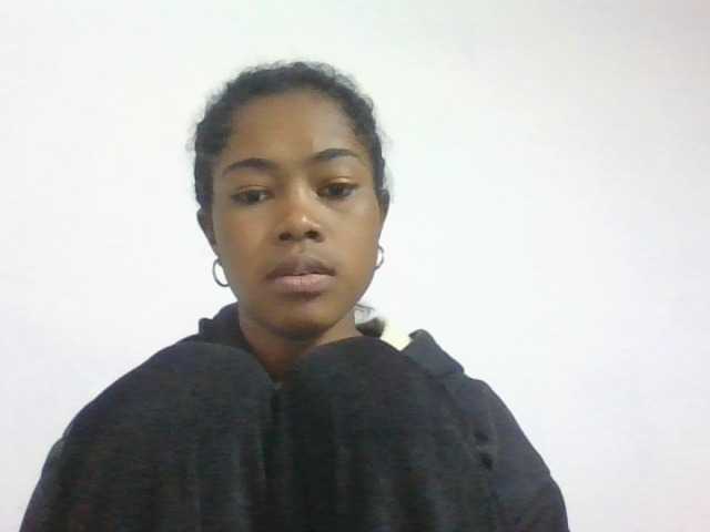 Phaniah1a live cam on BongaCams