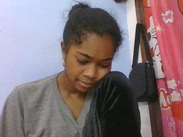 Phaniah1a live cam on BongaCams