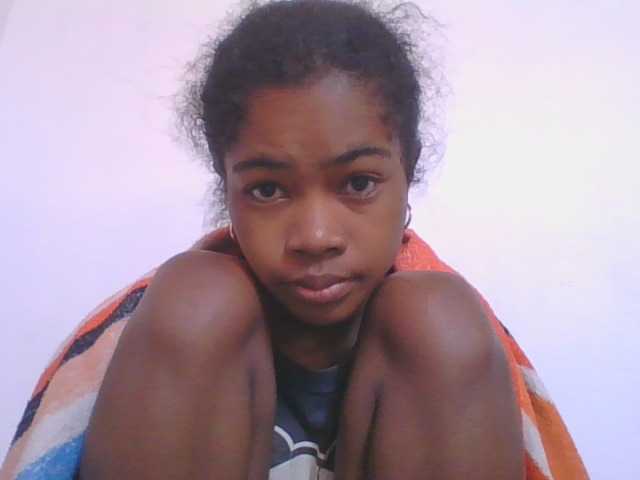 Phaniah1a live cam on BongaCams