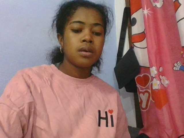 Phaniah1a live cam on BongaCams