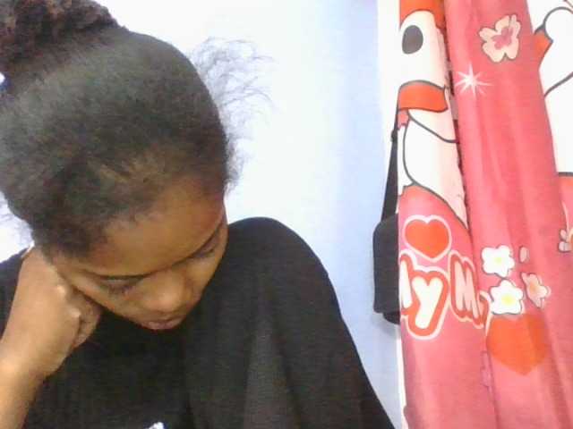 Phaniah1a live cam on BongaCams