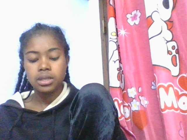 Phaniah1a live cam on BongaCams