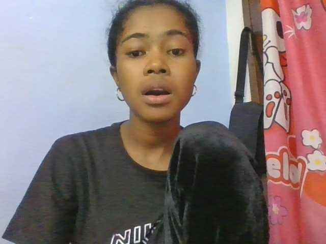 Phaniah1a live cam on BongaCams