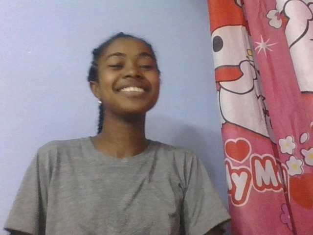 Phaniah1a live cam on BongaCams