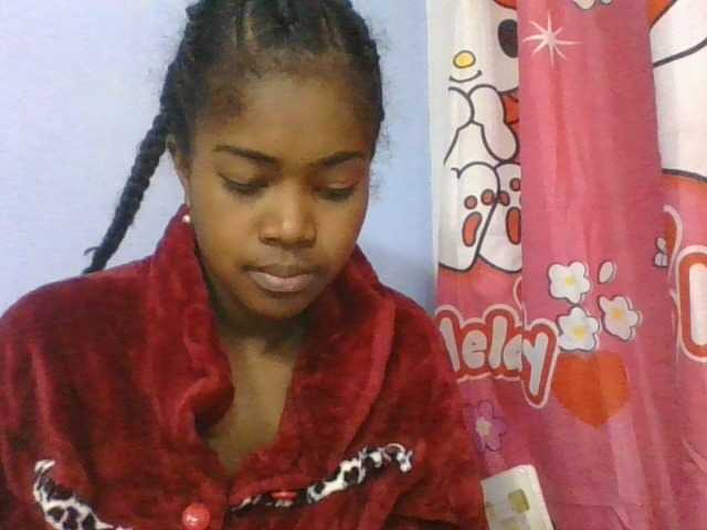 Phaniah1a live cam on BongaCams