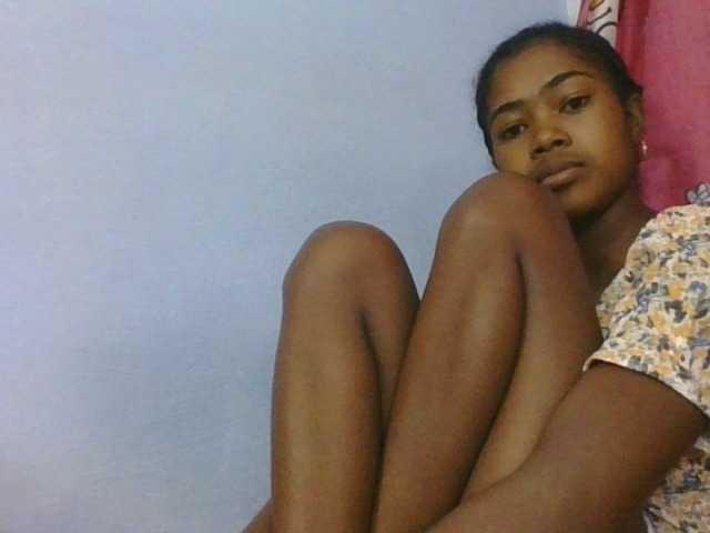 Phaniah1a live cam on BongaCams
