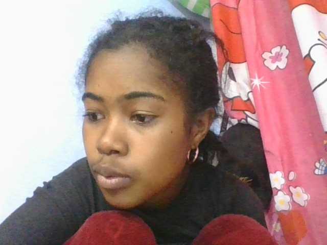Phaniah1a live cam on BongaCams