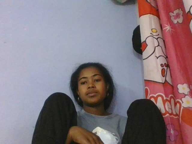 Phaniah1a live cam on BongaCams