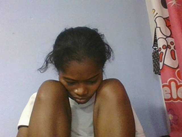 Phaniah1a live cam on BongaCams