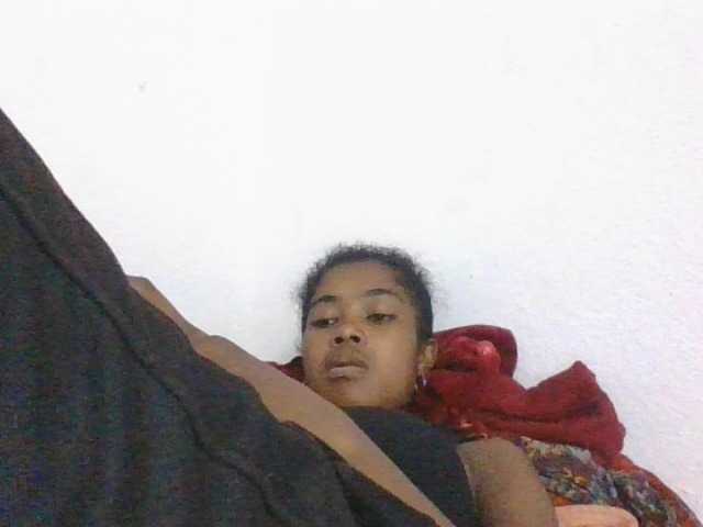 Phaniah1a live cam on BongaCams