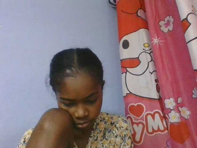 Phaniah1a live cam on BongaCams