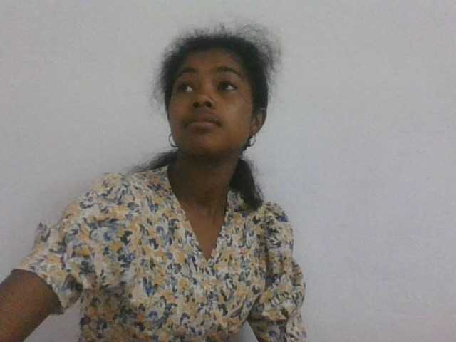 Phaniah1a live cam on BongaCams